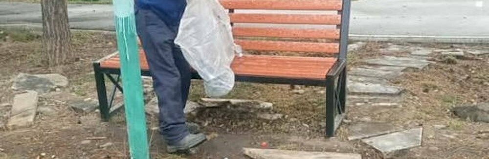 Жителей города попросили не приближаться друг к другу во время общегородского субботника